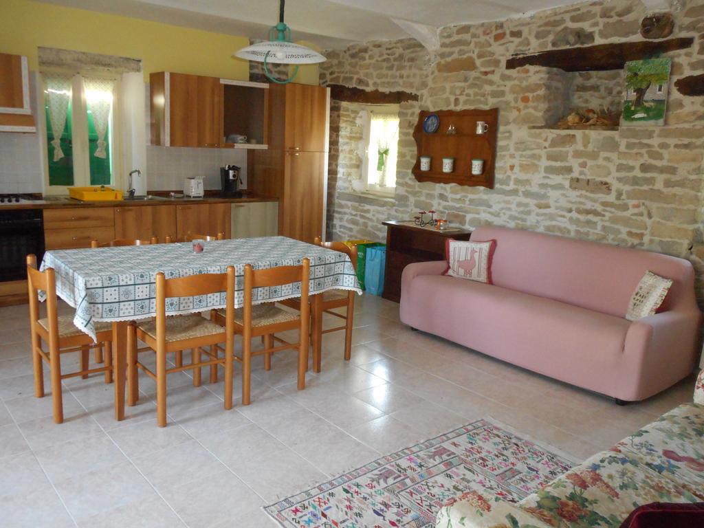 Agriturismo Cascina Serra Cossano Belbo Buitenkant foto