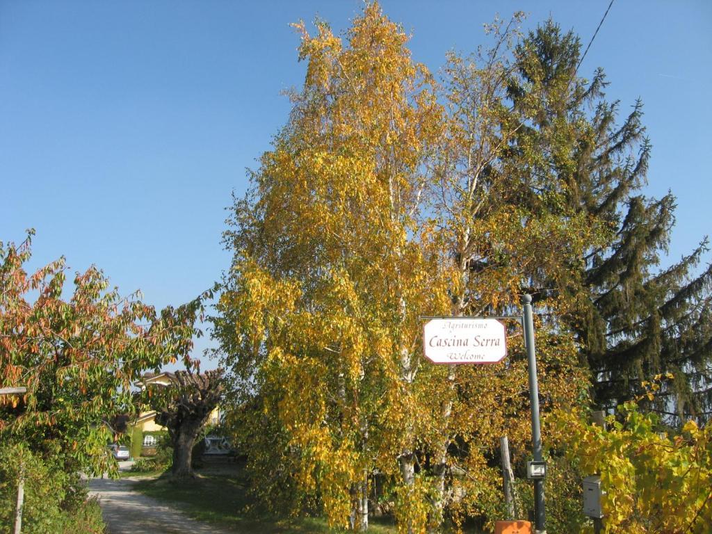 Agriturismo Cascina Serra Cossano Belbo Buitenkant foto