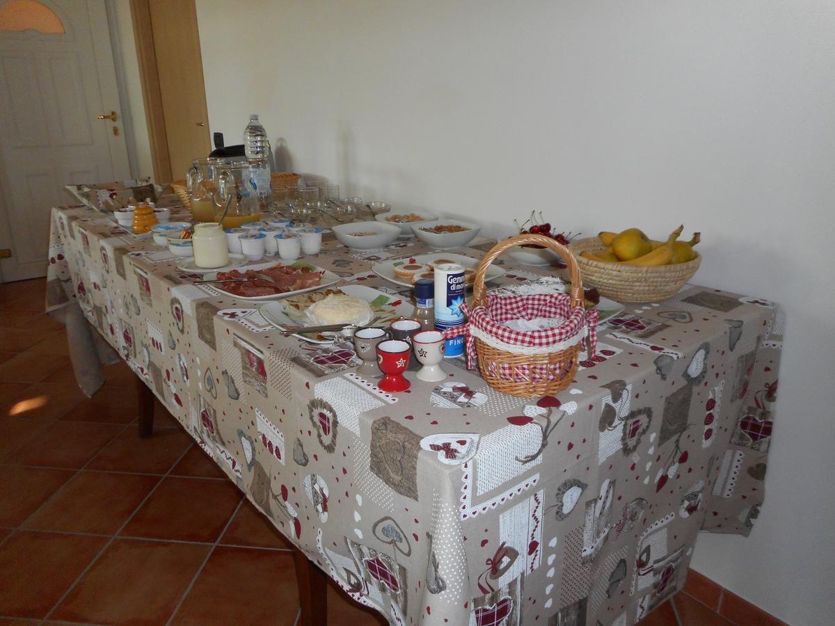 Agriturismo Cascina Serra Cossano Belbo Buitenkant foto