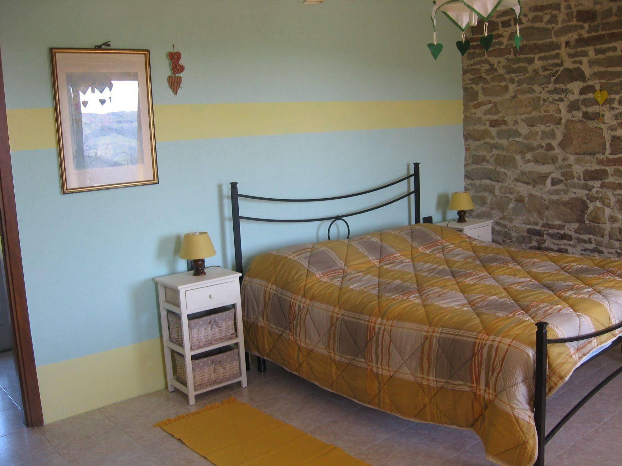 Agriturismo Cascina Serra Cossano Belbo Buitenkant foto