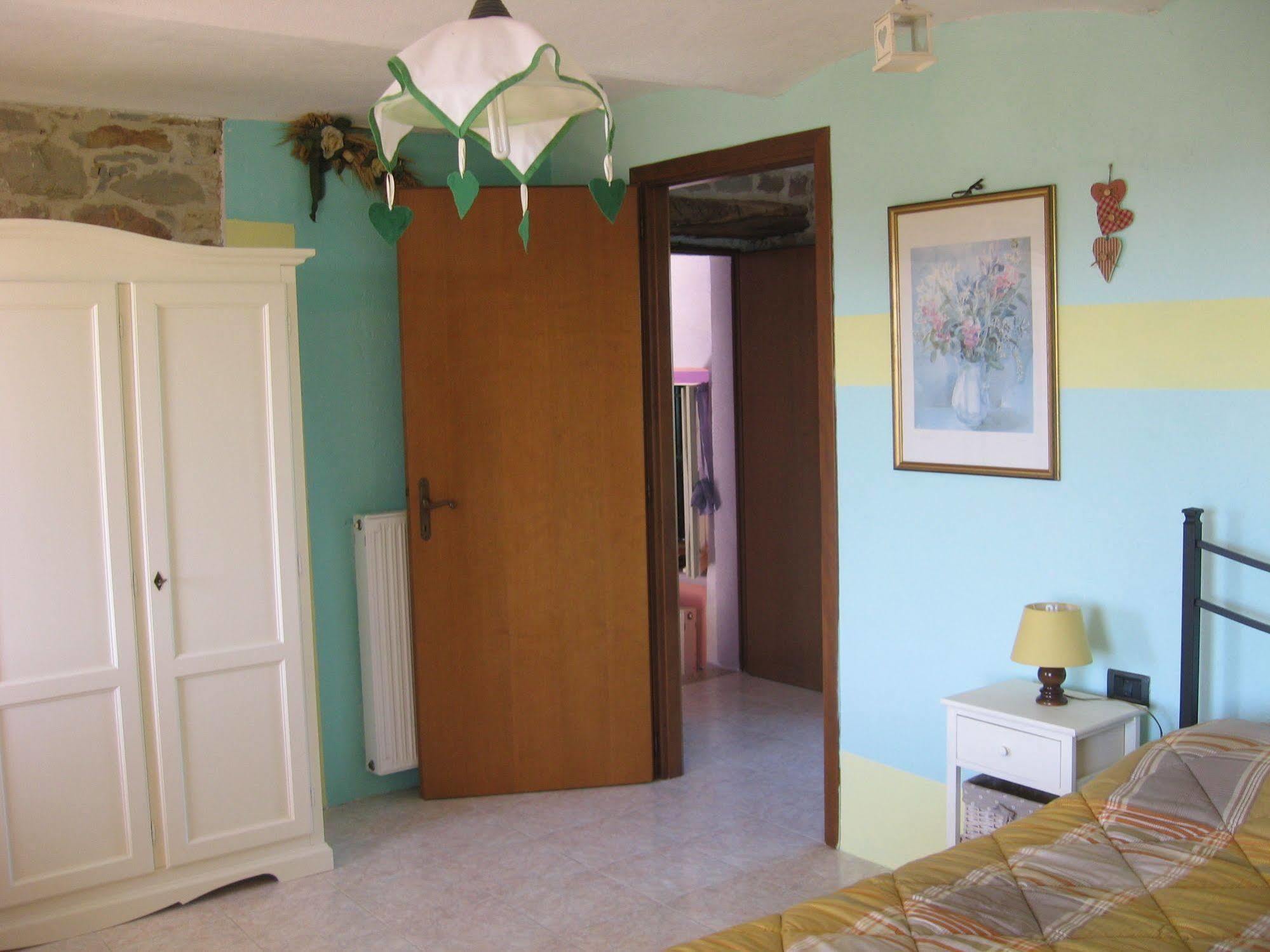 Agriturismo Cascina Serra Cossano Belbo Buitenkant foto