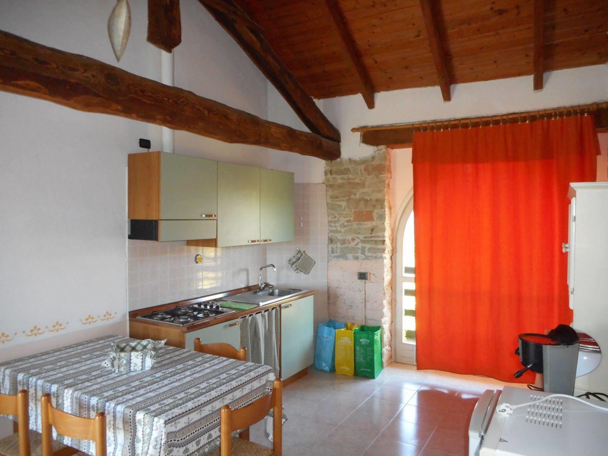 Agriturismo Cascina Serra Cossano Belbo Buitenkant foto